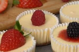 Receta Mini cheesecake de frutos rojos